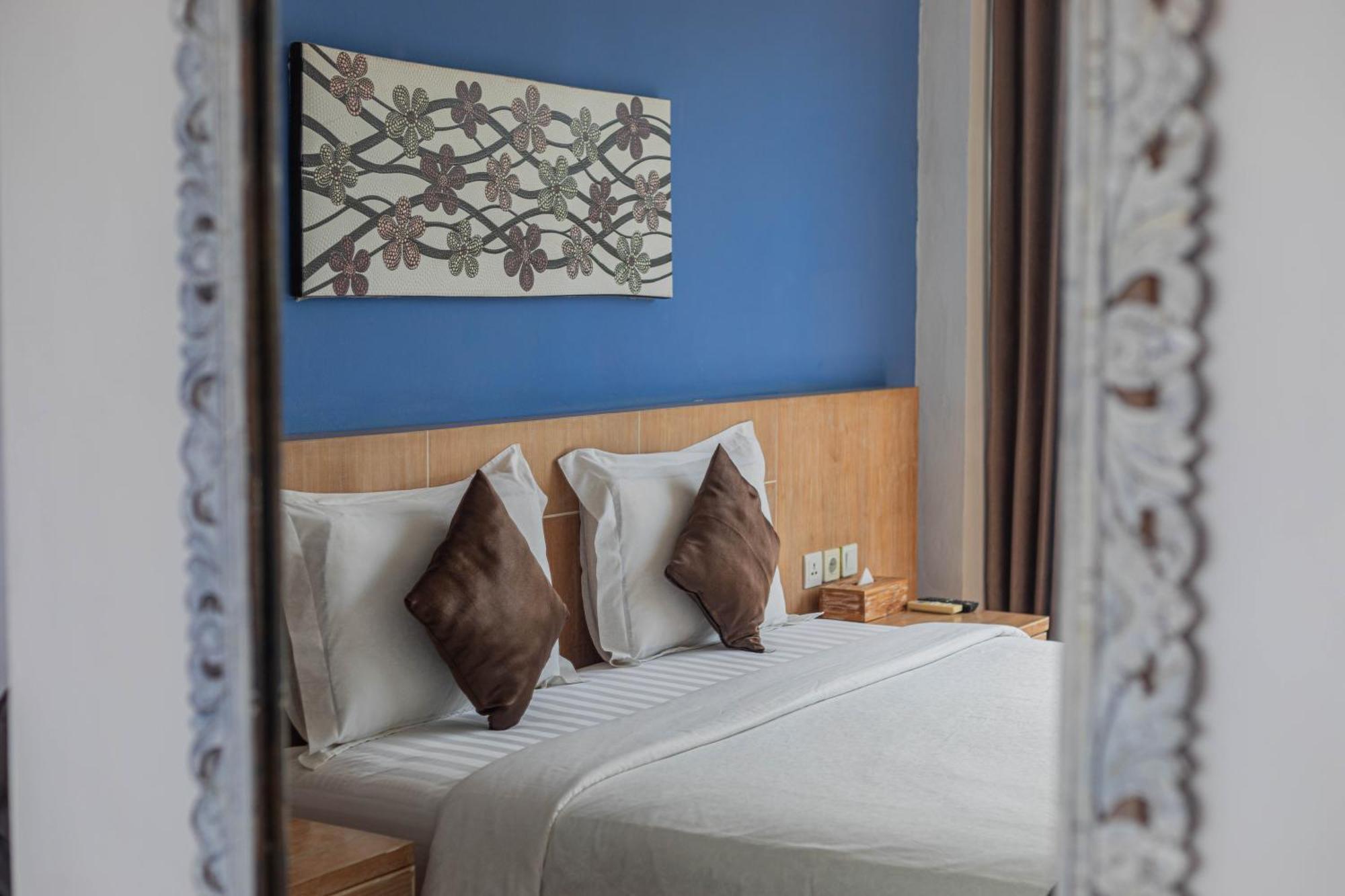 The Tanis Beach Resort Nusa Lembongan Exterior photo
