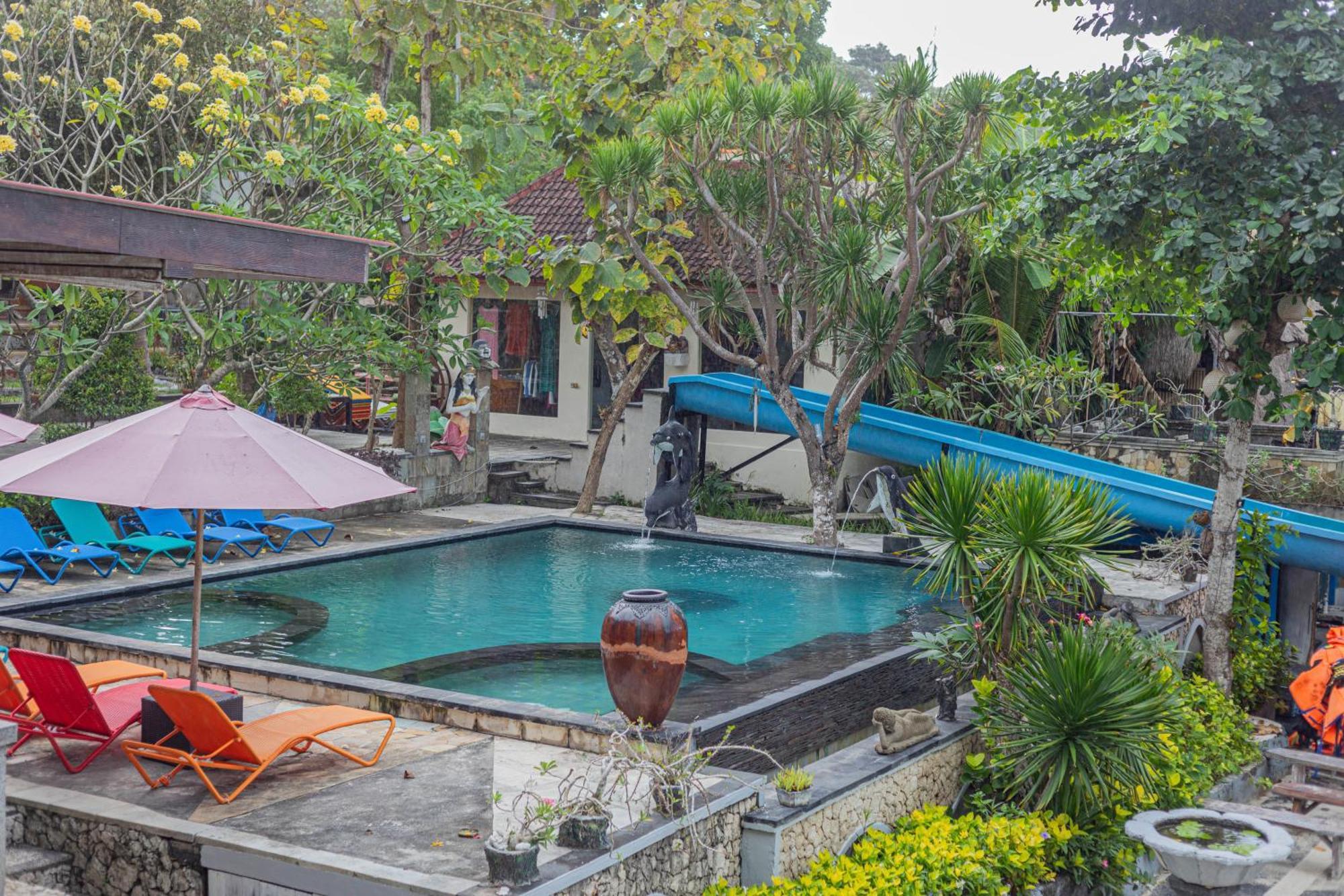 The Tanis Beach Resort Nusa Lembongan Exterior photo