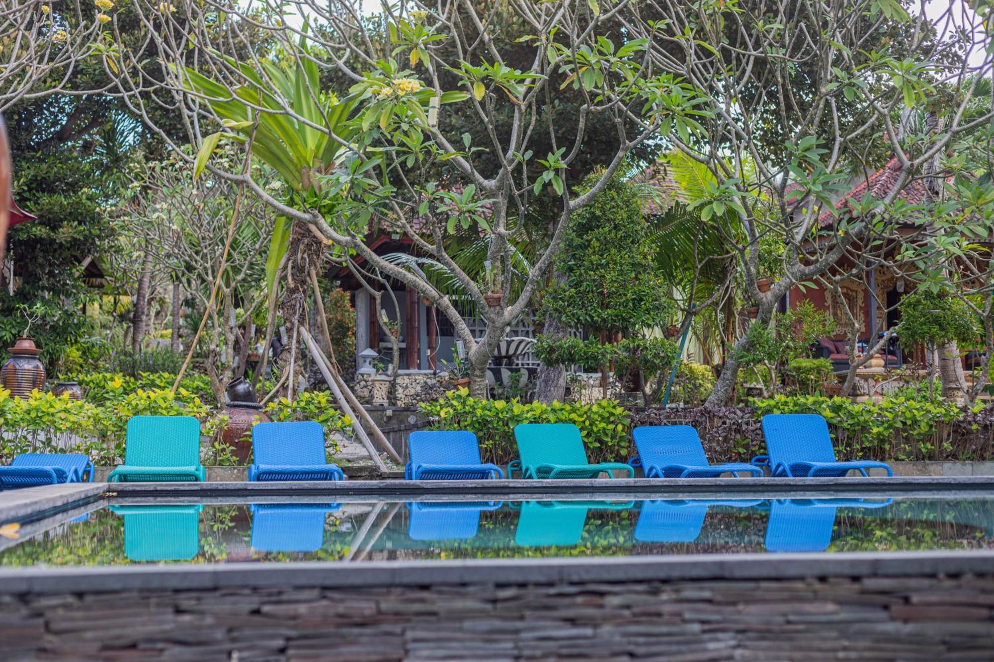 The Tanis Beach Resort Nusa Lembongan Exterior photo